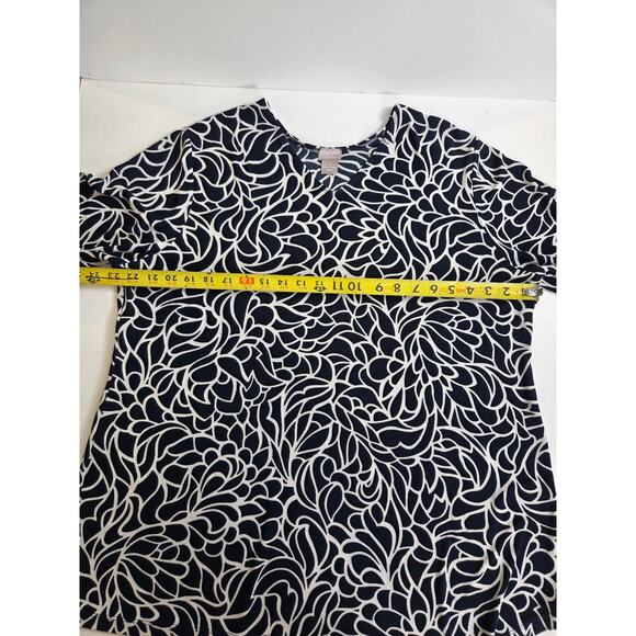 Chicos Travelers Slinky Knit Top Size 3/XL Navy Blue White Floral Tunic - Picture 3 of 6